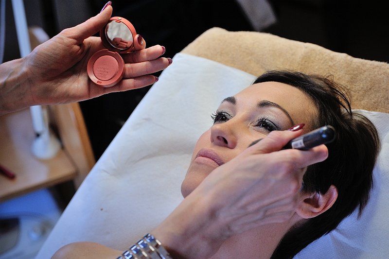 Wizaż: Makijaż ślubny, Makijaż dzienny, make-up no make-up, biznesowy, Makijaż wieczorowy, kobiety dojrzałej, studniówkowy, Makijaż sylwestrowy, fashion, fotograficzny, fantazyjny, stylizowany